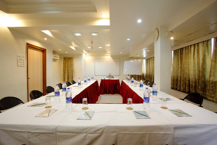Hotel Suyash Deluxe, Pune 4